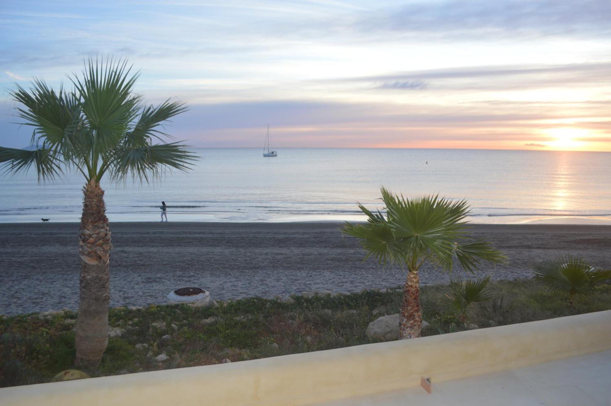 Espectacular Apartamento A Pie De Playa En Chalet Roquetes Alicante Esterno foto